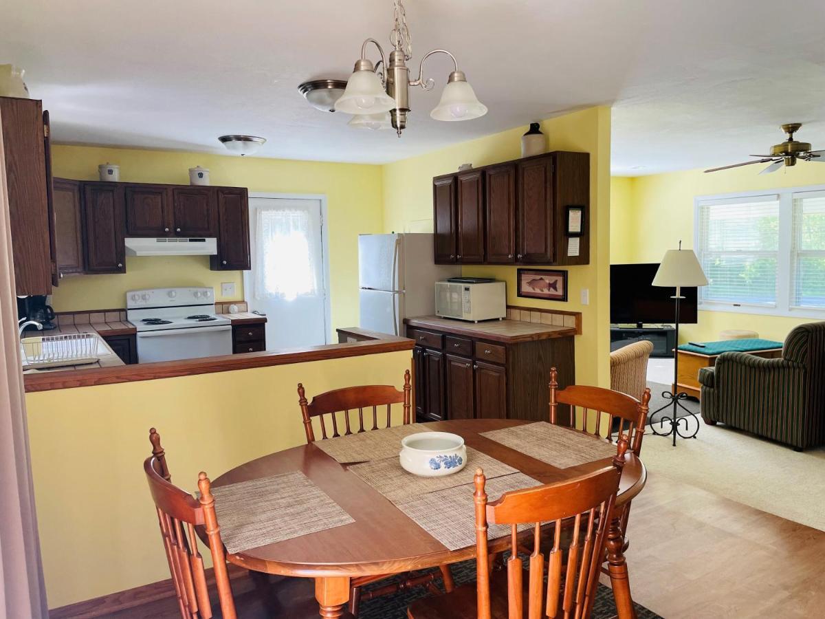 Parkside Inn Ellison Bay Extérieur photo